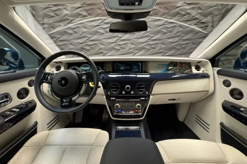 Rolls-Royce Phantom din 2022 cu 25.000 km - oferta ROL121580 - foto 5