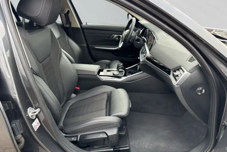 BMW 318 din 2021 cu 85.466 km - oferta BMW121591 - foto 13