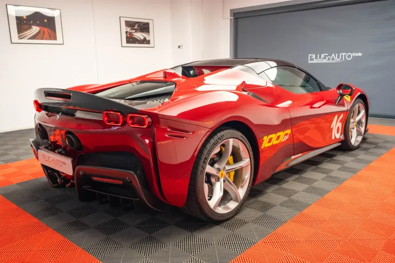 Ferrari SF90 din 2023 cu 150 km - oferta FER121597 - foto 6