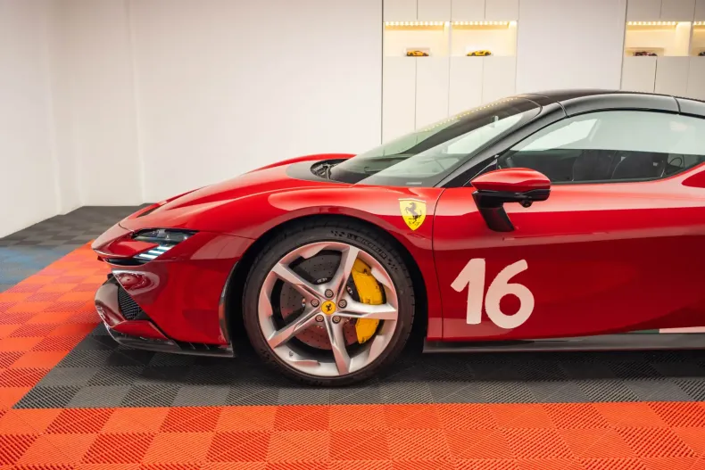 Ferrari SF90 din 2023 cu 150 km - oferta FER121597 - foto 21