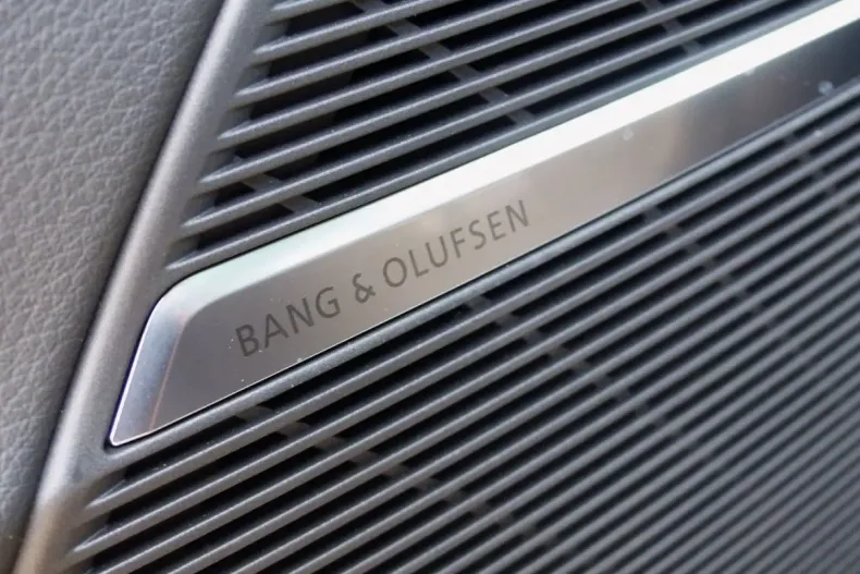 Audi Q8 din 2022 cu 72.940 km - oferta AUD121599 - foto 14