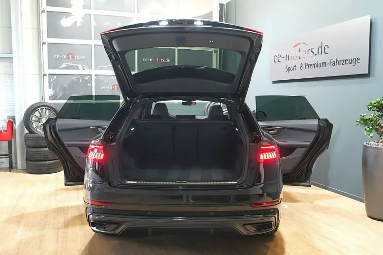 Audi Q8 din 2023 cu 21.738 km - oferta AUD121601 - foto 6