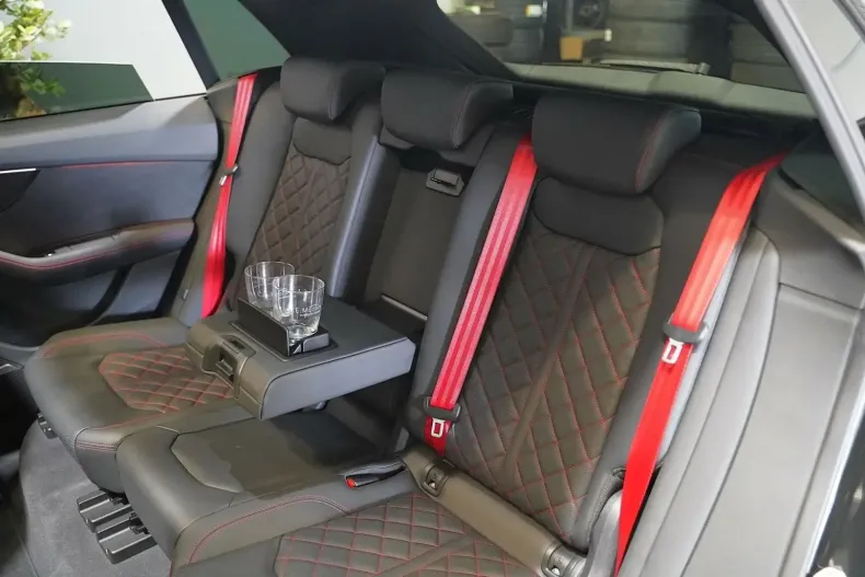 Audi Q8 din 2023 cu 21.738 km - oferta AUD121601 - foto 10