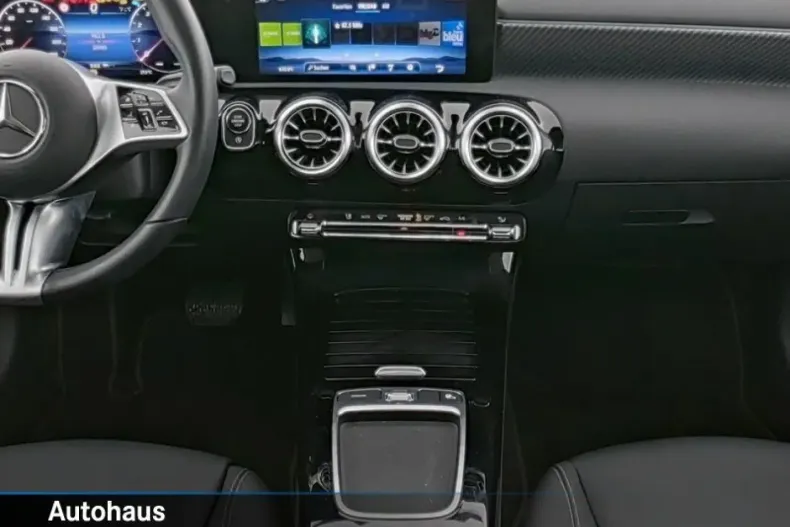 Mercedes-Benz A 200 din 2023 cu 26.000 km - oferta MER121602 - foto 5