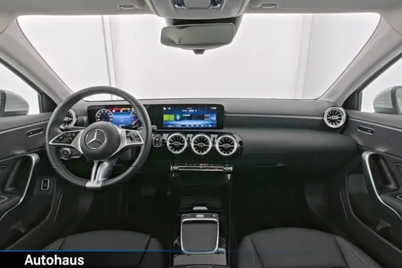 Mercedes-Benz A 200 din 2023 cu 26.000 km - oferta MER121602 - foto 7