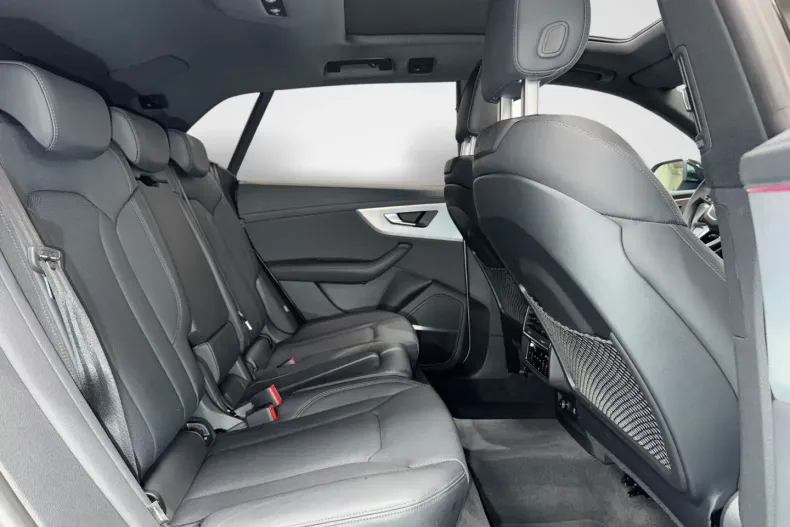 Audi Q8 din 2023 cu 28.404 km - oferta AUD121604 - foto 12