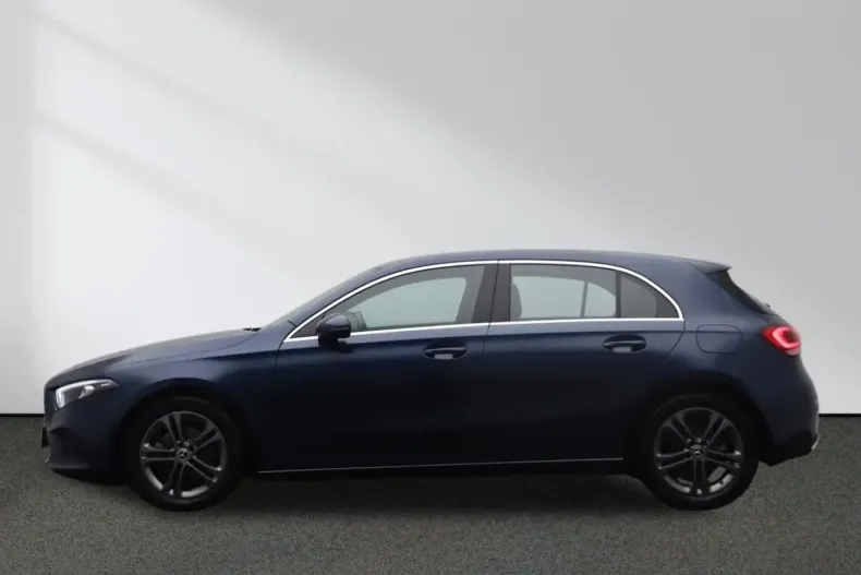 Mercedes-Benz A 200 din 2022 cu 33.171 km - oferta MER121608 - foto 4