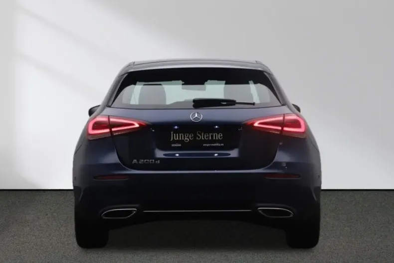 Mercedes-Benz A 200 din 2022 cu 33.171 km - oferta MER121608 - foto 6