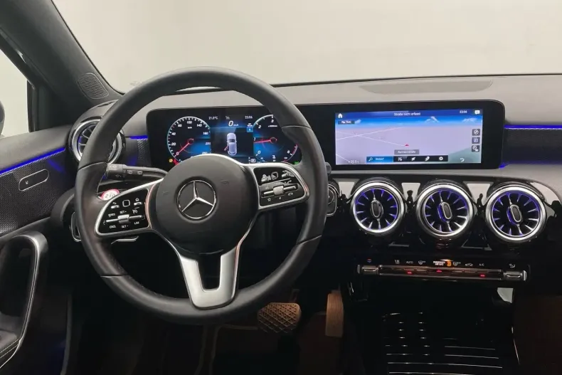 Mercedes-Benz A 200 din 2022 cu 33.171 km - oferta MER121608 - foto 8