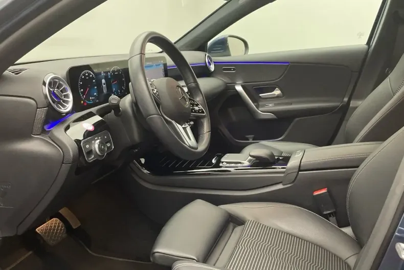 Mercedes-Benz A 200 din 2022 cu 33.171 km - oferta MER121608 - foto 9