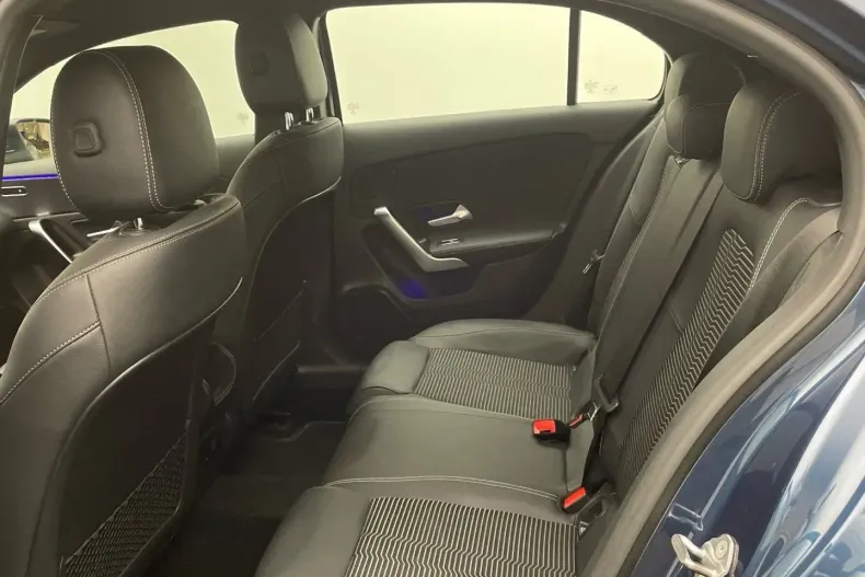 Mercedes-Benz A 200 din 2022 cu 33.171 km - oferta MER121608 - foto 12