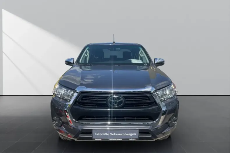 Toyota Hilux din 2021 cu 69.100 km - oferta TOY121612 - foto 2