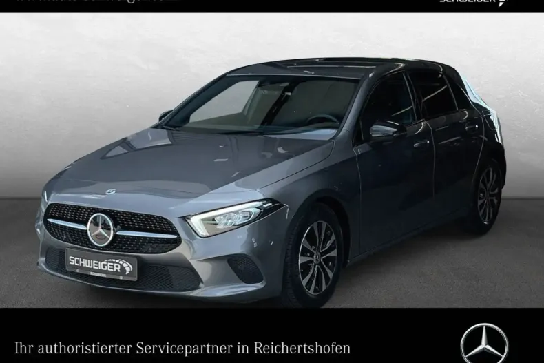 Mercedes-Benz A 200 din 2022 cu 60.394 km - oferta MER121613 - foto 1