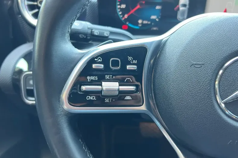 Mercedes-Benz A 200 din 2022 cu 60.394 km - oferta MER121613 - foto 14