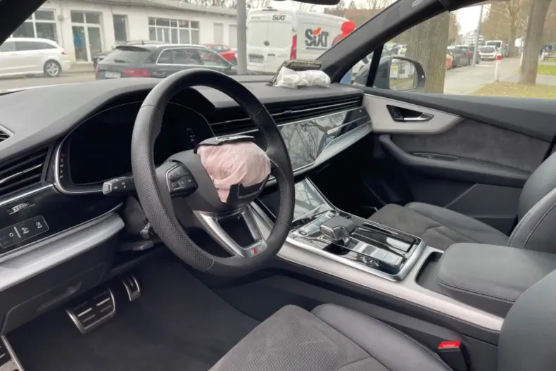 Audi Q7 din 2022 cu 17.766 km - oferta AUD121614 - foto 12