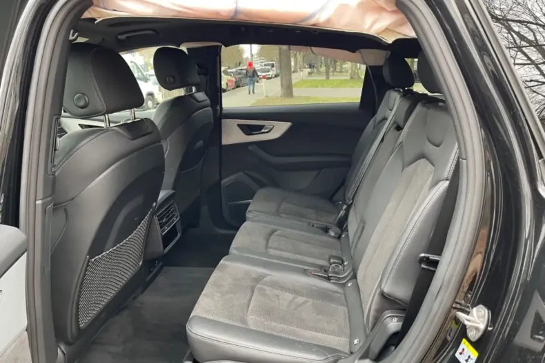 Audi Q7 din 2022 cu 17.766 km - oferta AUD121614 - foto 13