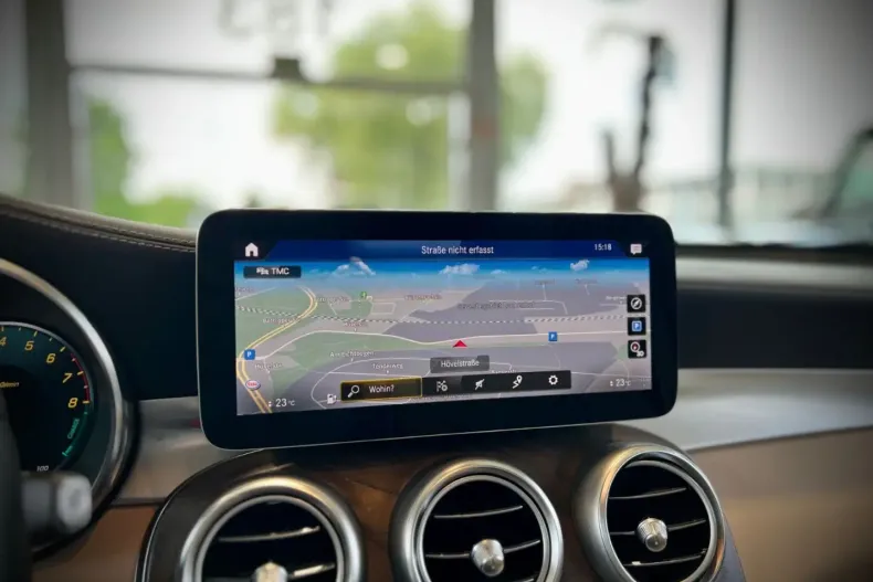 Mercedes-Benz GLC 300 din 2020 cu 85.000 km - oferta MER121616 - foto 27