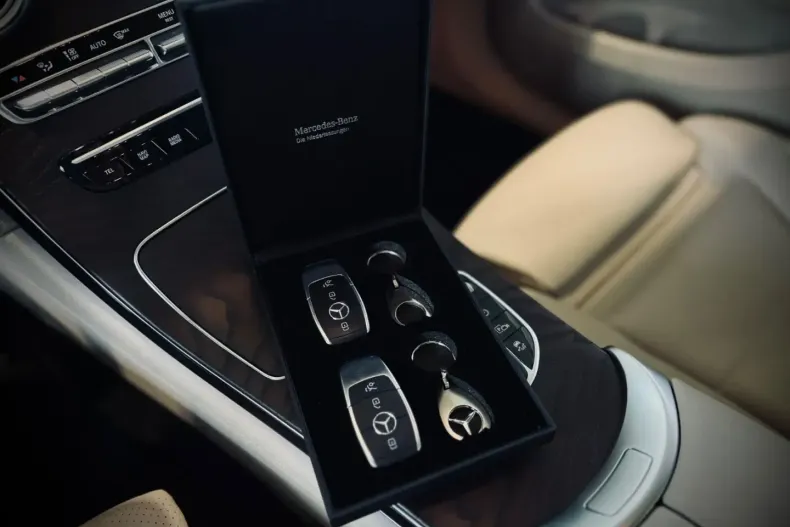 Mercedes-Benz GLC 300 din 2020 cu 85.000 km - oferta MER121616 - foto 31