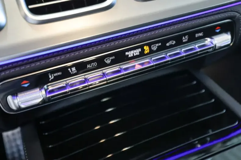 Mercedes-Benz GLE 450 din 2025 cu 8.500 km - oferta MER121659 - foto 9