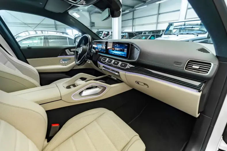 Mercedes-Benz GLE 450 din 2025 cu 30 km - oferta MER121665 - foto 4