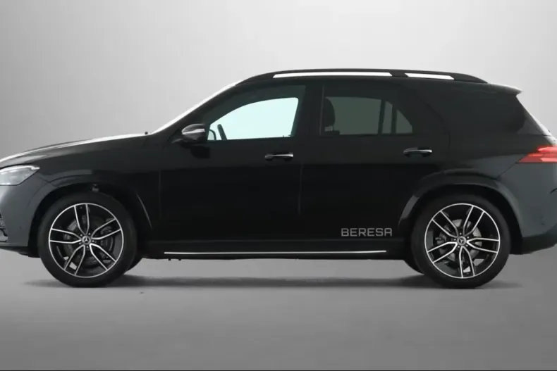 Mercedes-Benz GLE 450 din 2025 cu 9.900 km - oferta MER121666 - foto 3