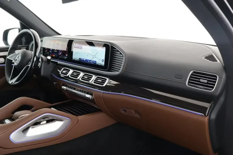 Mercedes-Benz GLE 450 din 2025 cu 9.900 km - oferta MER121666 - foto 7