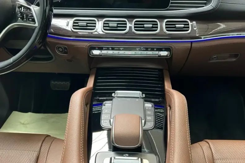 Mercedes-Benz GLE 450 din 2025 cu 6.100 km - oferta MER121667 - foto 8