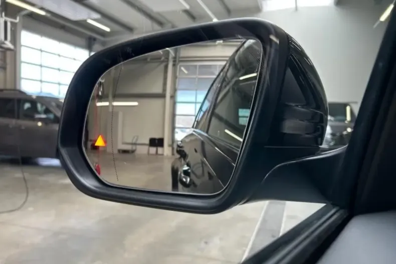 Mercedes-Benz GLE 450 din 2025 cu 6.100 km - oferta MER121667 - foto 11