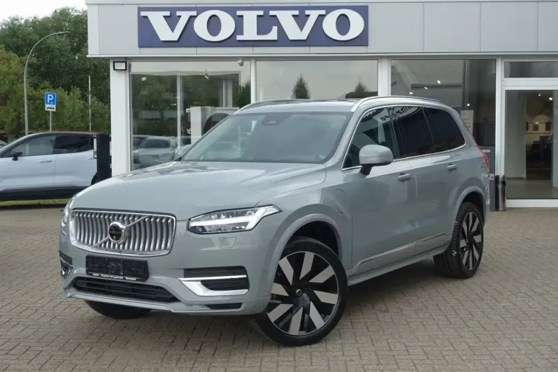 Volvo XC90 din 2024 cu 17.973 km - oferta VOL121668 - foto 1