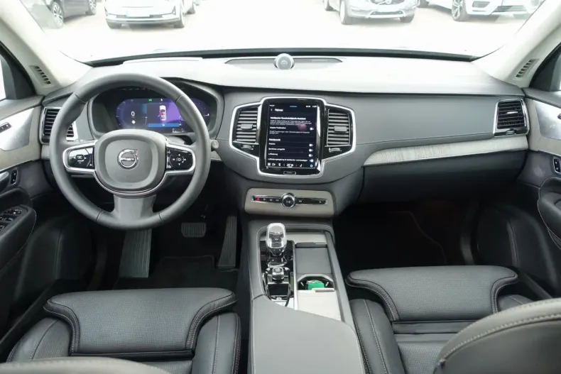 Volvo XC90 din 2024 cu 17.973 km - oferta VOL121668 - foto 15