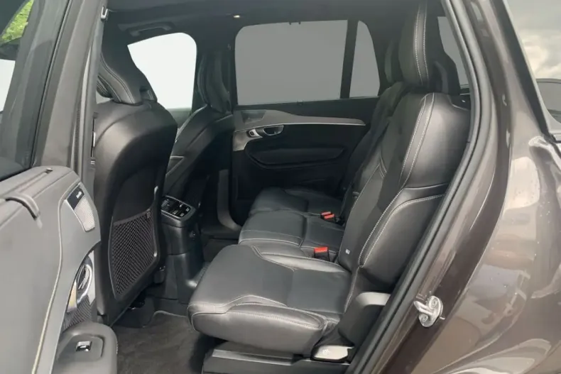 Volvo XC90 din 2024 cu 25.269 km - oferta VOL121669 - foto 12