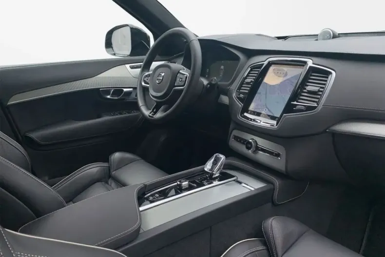 Volvo XC90 din 2024 cu 25.269 km - oferta VOL121669 - foto 16