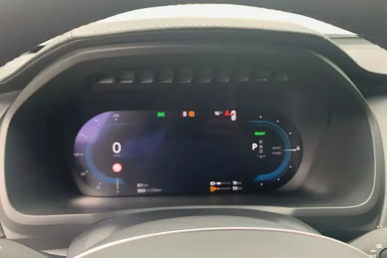 Volvo XC90 din 2024 cu 25.269 km - oferta VOL121669 - foto 18