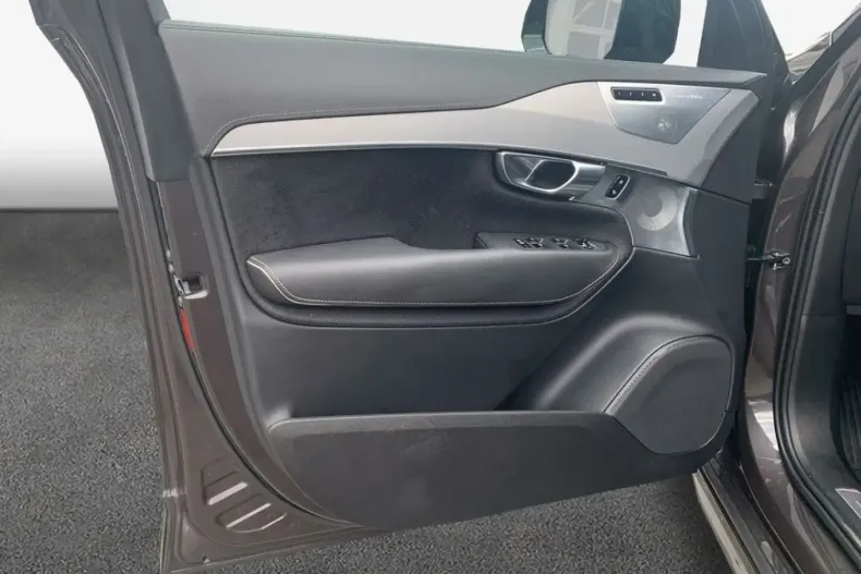 Volvo XC90 din 2024 cu 25.269 km - oferta VOL121669 - foto 20