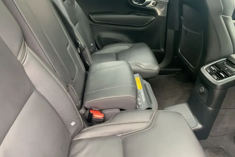 Volvo XC90 din 2024 cu 25.269 km - oferta VOL121669 - foto 22