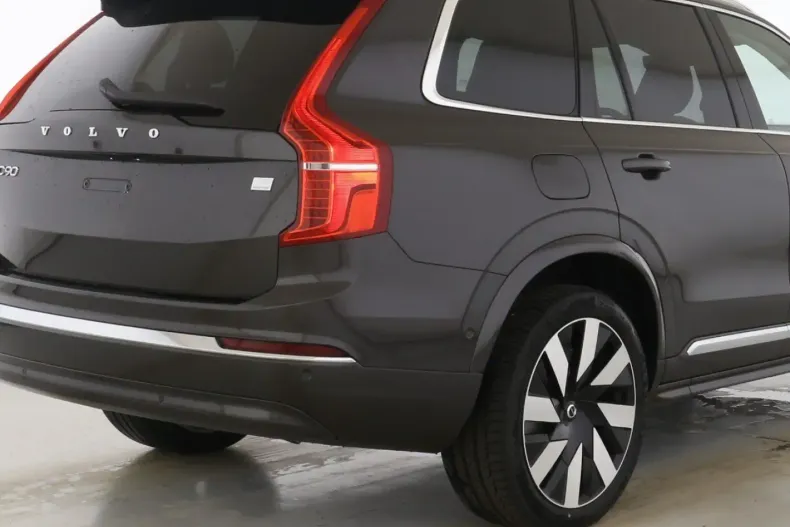 Volvo XC90 din 2024 cu 23.950 km - oferta VOL121673 - foto 9