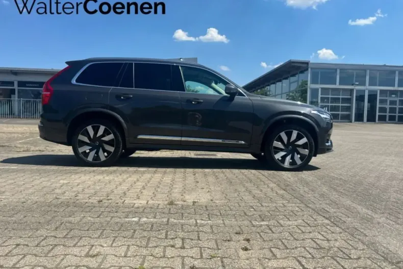 Volvo XC90 din 2024 cu 23.869 km - oferta VOL121674 - foto 3