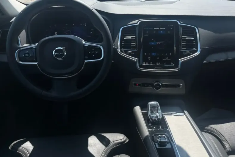 Volvo XC90 din 2024 cu 23.869 km - oferta VOL121674 - foto 8