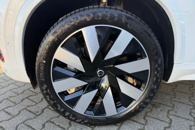 Volvo XC90 din 2024 cu 16.039 km - oferta VOL121676 - foto 6