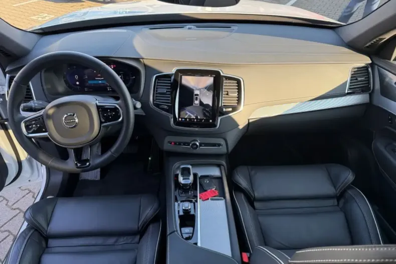 Volvo XC90 din 2024 cu 16.039 km - oferta VOL121676 - foto 8