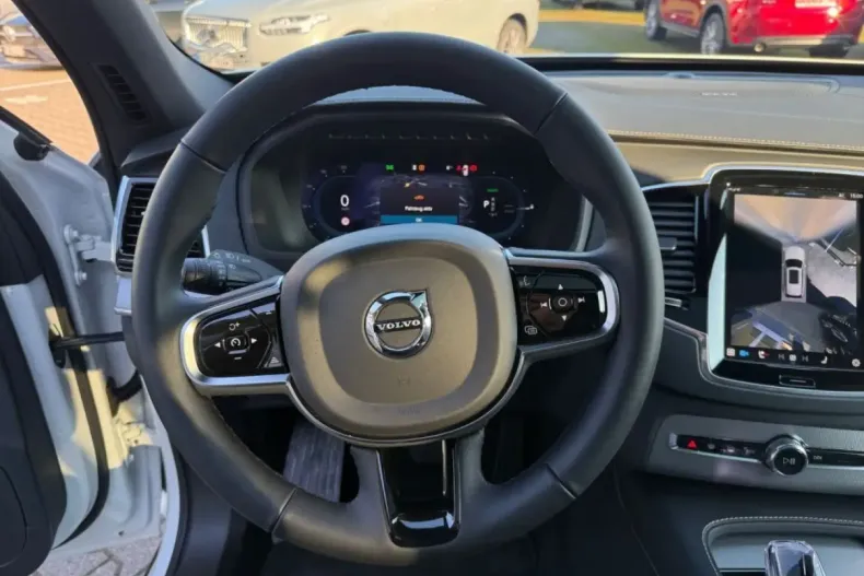 Volvo XC90 din 2024 cu 16.039 km - oferta VOL121676 - foto 10