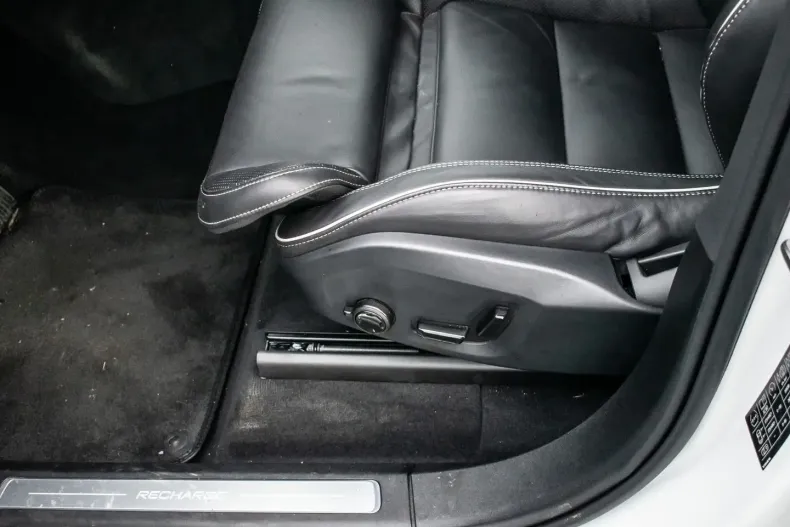 Volvo XC90 din 2024 cu 21.698 km - oferta VOL121680 - foto 13