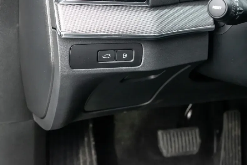 Volvo XC90 din 2024 cu 21.698 km - oferta VOL121680 - foto 14