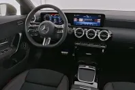 Mercedes-Benz CLA 200 din 2024 cu 8.159 km - oferta MER121689 - foto 6