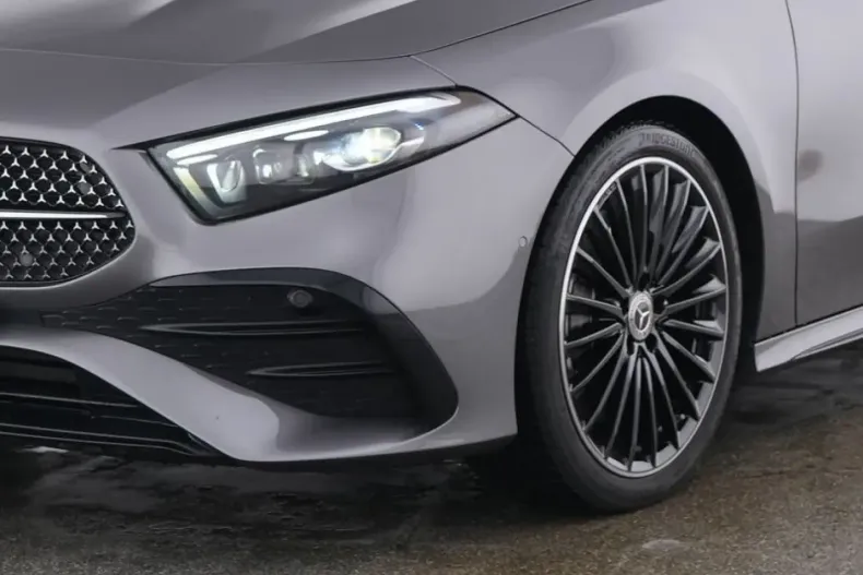 Mercedes-Benz A 250 din 2024 cu 16.600 km - oferta MER121691 - foto 3