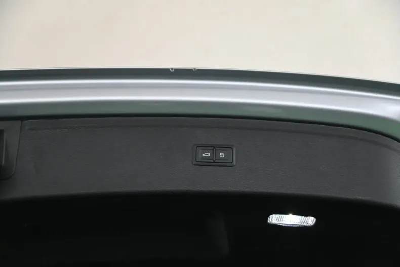 Audi Q5 din 2023 cu 19.885 km - oferta AUD121692 - foto 35