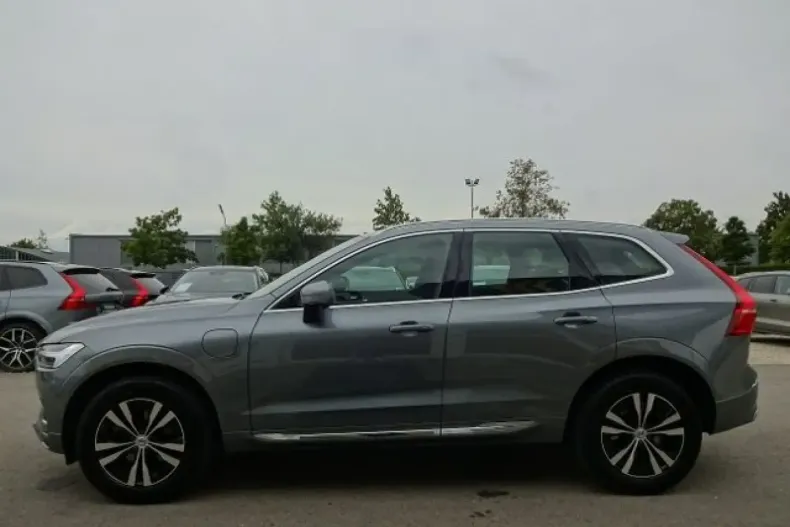 Volvo XC60 din 2021 cu 38.000 km - oferta VOL121693 - foto 3