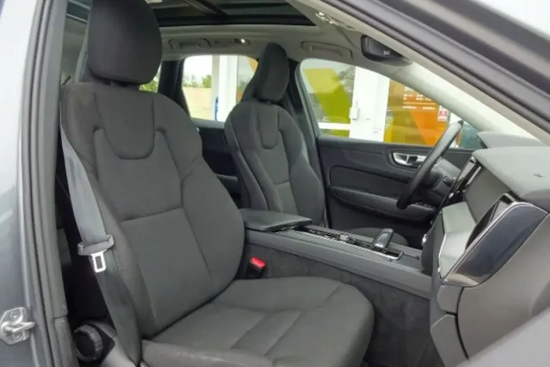 Volvo XC60 din 2021 cu 38.000 km - oferta VOL121693 - foto 15