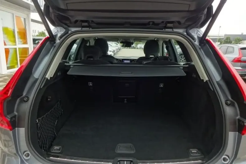 Volvo XC60 din 2021 cu 38.000 km - oferta VOL121693 - foto 18