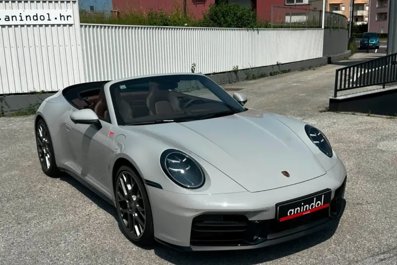 Porsche 911 din 2024 cu 7.000 km - oferta POR121697 - foto 2